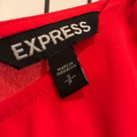 Express Red Cold Shoulder Top Size SP - Picture 4 of 11